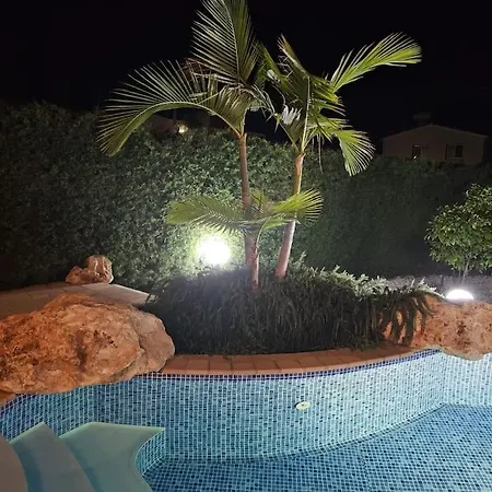 Crystal Coral Bay Villa Peyia