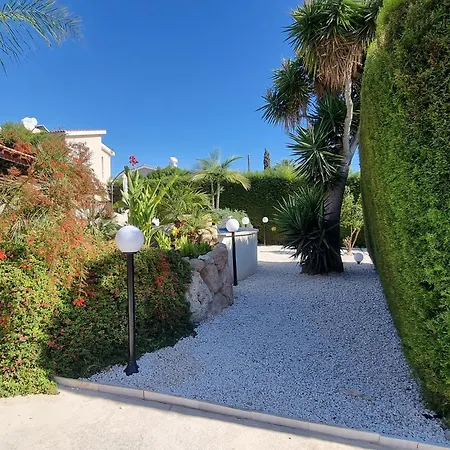 Crystal Coral Bay Villa