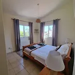 Villa Crystal Coral Bay Peyia