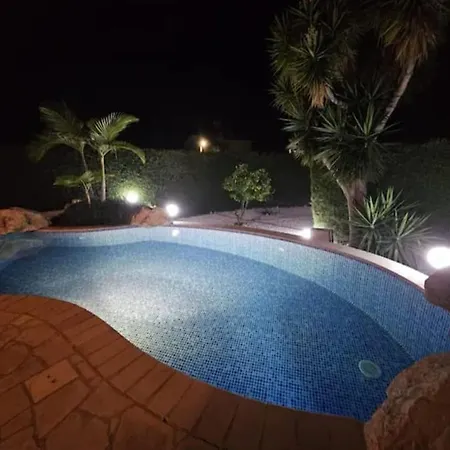 Crystal Coral Bay Villa *