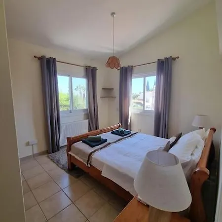 Vila Crystal Coral Bay Pegeia