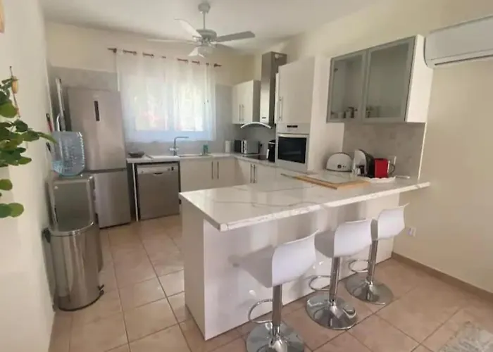 Crystal Coral Bay Villa