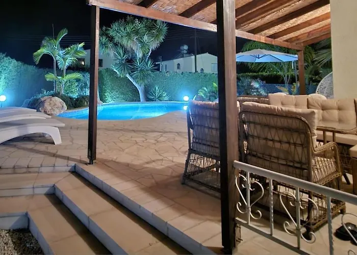 Crystal Coral Bay Pégeia