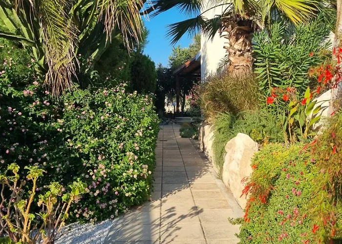 Crystal Coral Bay Villa Pégeia