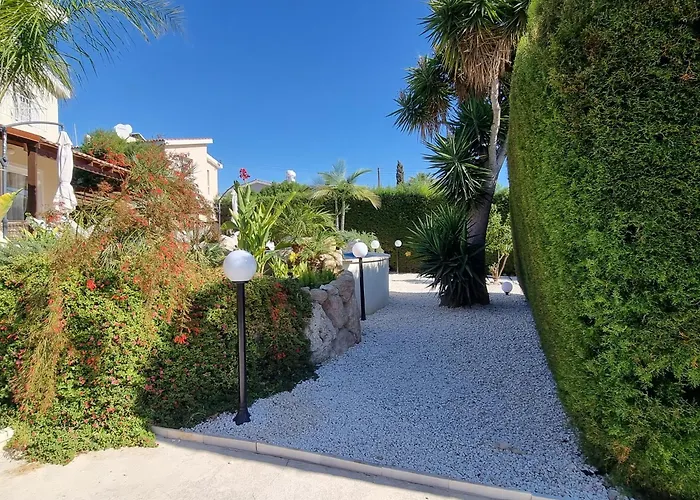 Crystal Coral Bay Villa